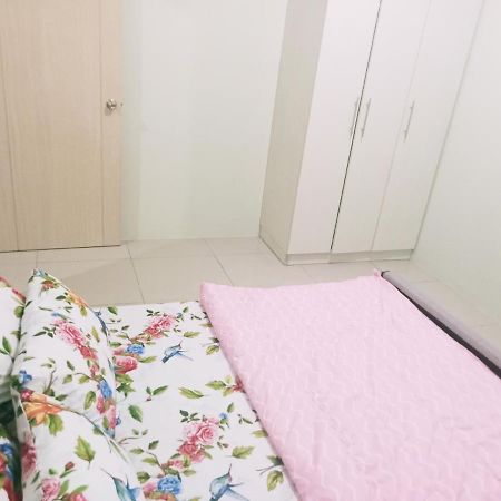 Makati Jazz Mall Bel Air Aparthotel Манила Екстериор снимка