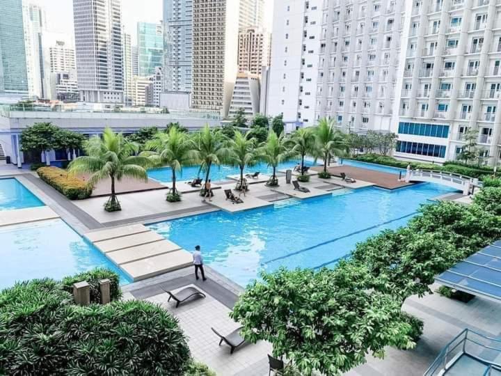 Makati Jazz Mall Bel Air Aparthotel Манила Екстериор снимка